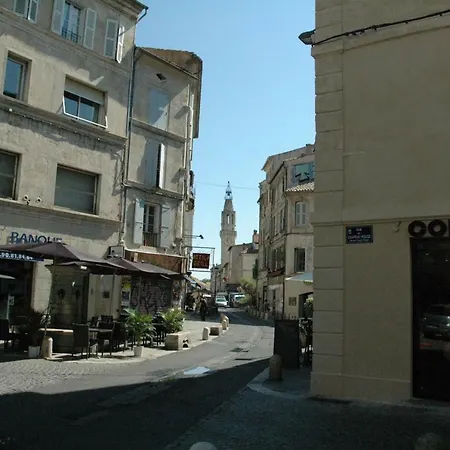 De La Croix Centre Avignon